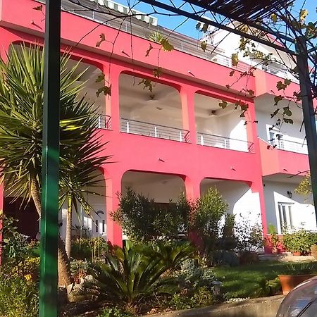 סגט ווראנייצה Apartments Mare - 30 M From Pebble Beach מראה חיצוני תמונה