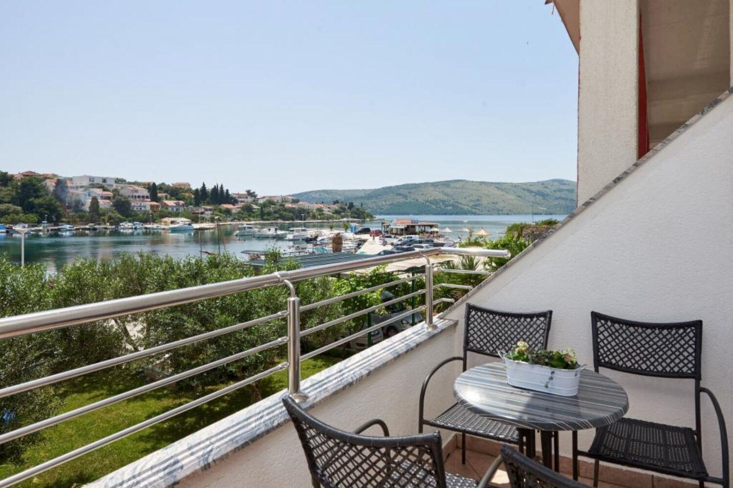 סגט ווראנייצה Apartments Mare - 30 M From Pebble Beach מראה חיצוני תמונה