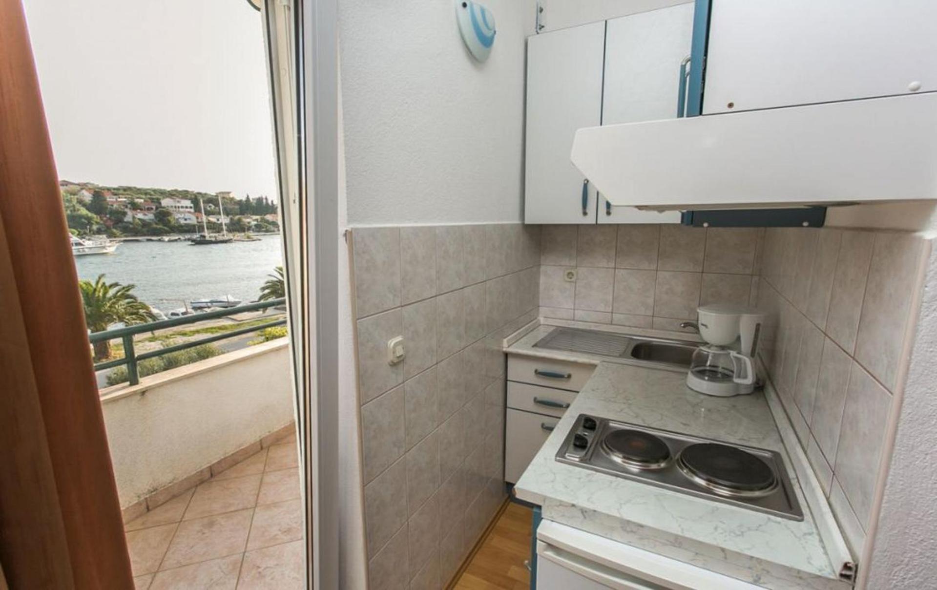 סגט ווראנייצה Apartments Mare - 30 M From Pebble Beach מראה חיצוני תמונה