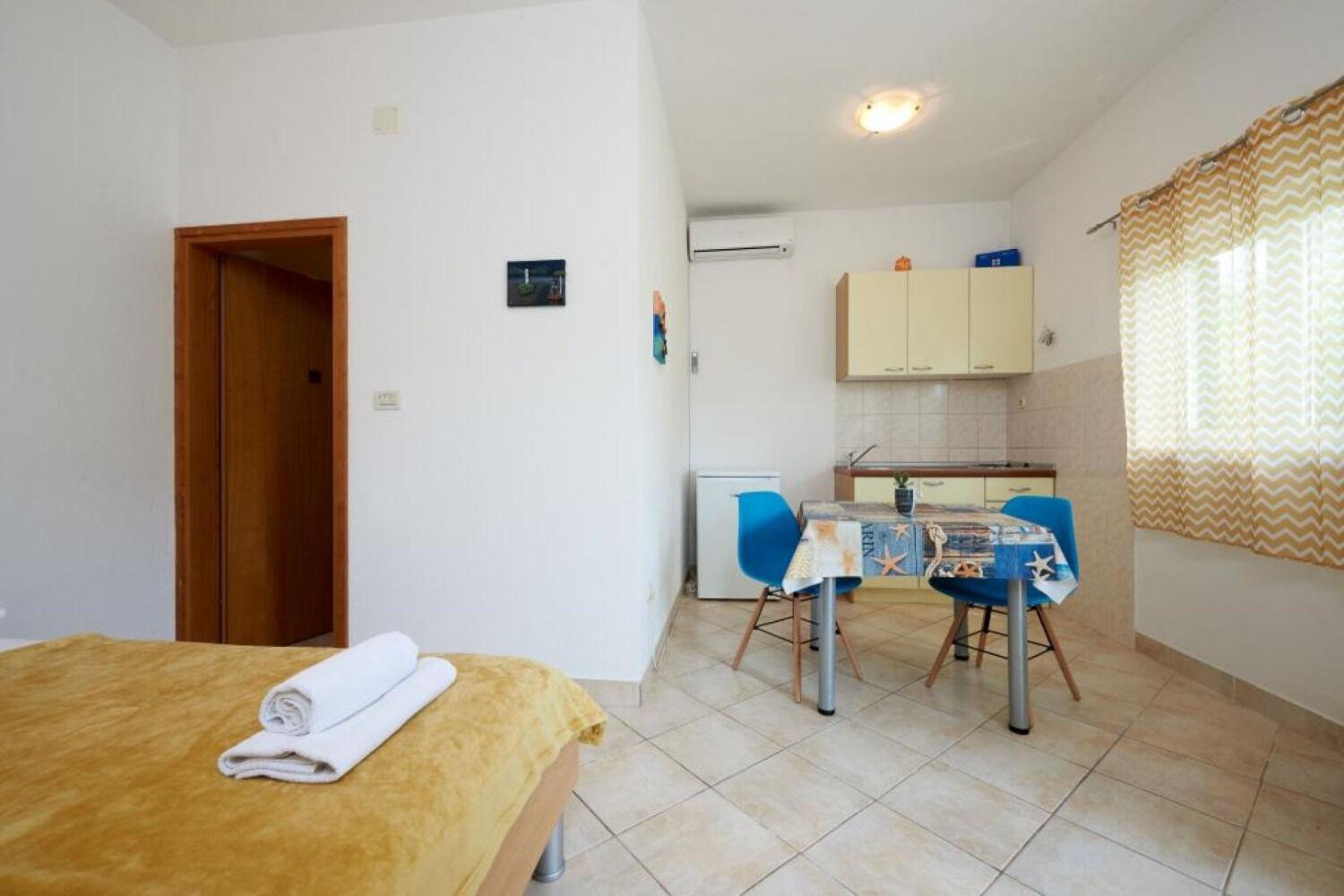 סגט ווראנייצה Apartments Mare - 30 M From Pebble Beach מראה חיצוני תמונה